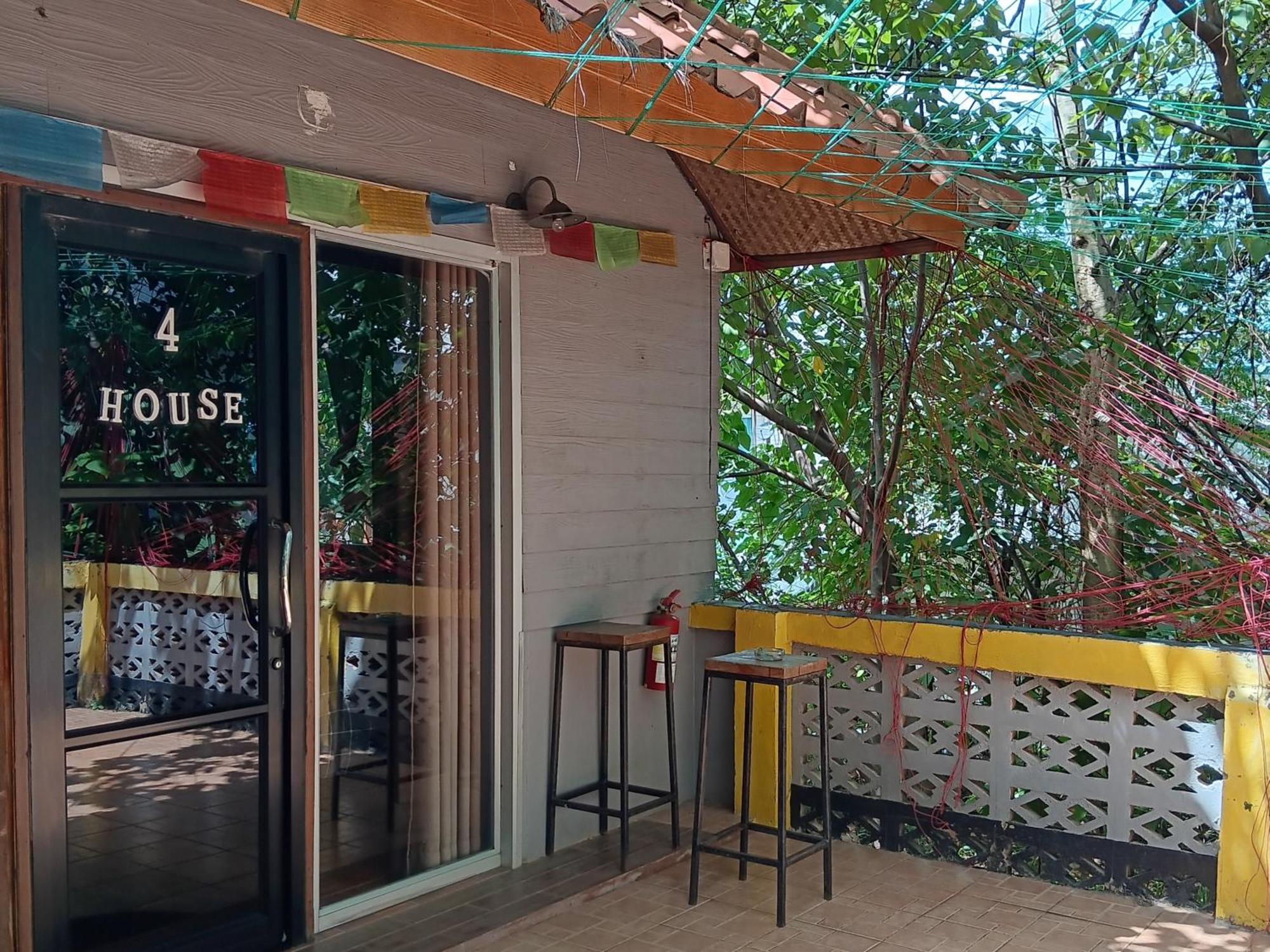 Happy House Backpackers Hostel Pai Ngoại thất bức ảnh