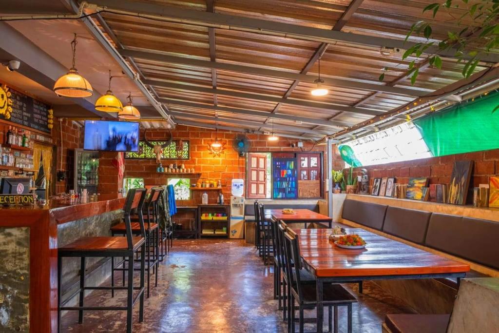 Happy House Backpackers Hostel Pai Ngoại thất bức ảnh